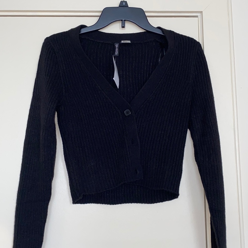 New Black Cropped Cardigan